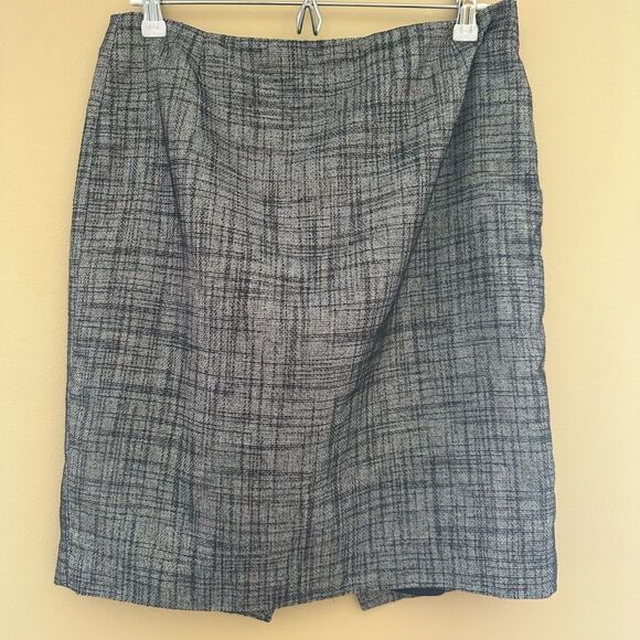 TAHARI size 10 - Picture 2 of 12